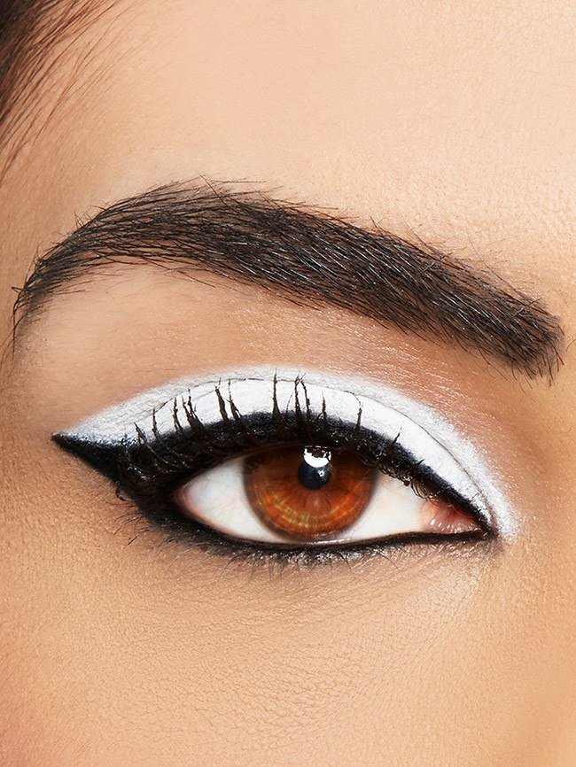 Maybelline Eyeliner - close up of Eye with black white look