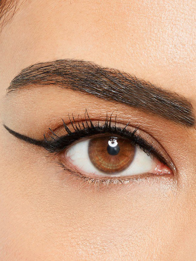 Maybelline Eyeliner - close up of Eye with long line look