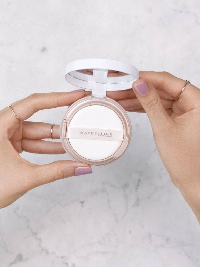 Maybelline dream cushion liquid foundation how to apply step1